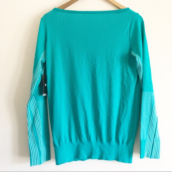 NWT Nike Epic Dri-Fit Knit LS Crew Training shirt - Picture 2 of 7